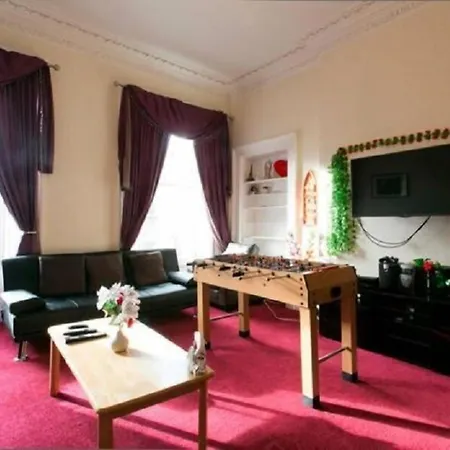 Lauriston Roomz Hotell 2*