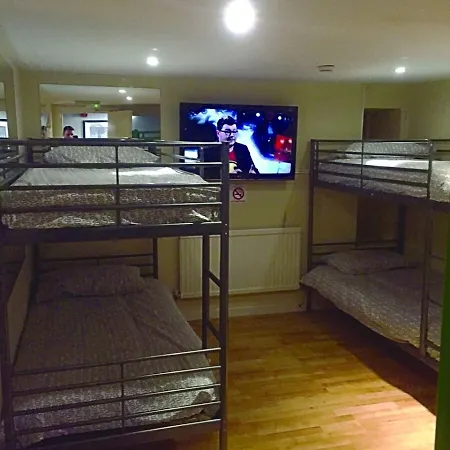 Hostal Bobby's Bunkhouse