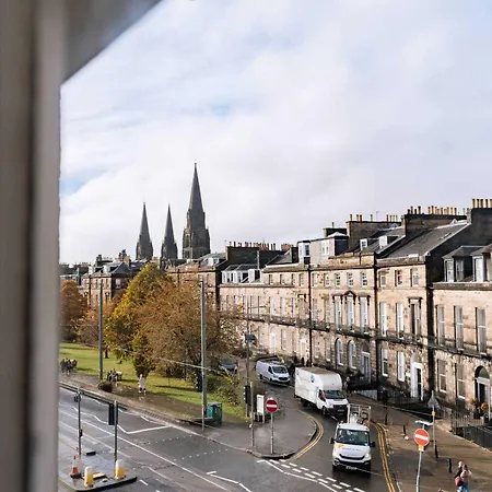 Bright High-ceiling 2bd Flat - Edinburgh! Apartman *