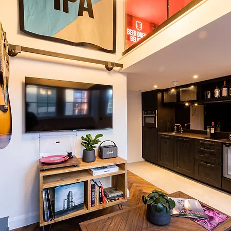 Brewdog Doghouse Hotel 4*