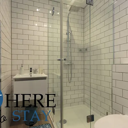 Stylish 2bed Underneath Castle