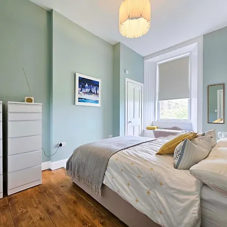 2-bedroom Apartment