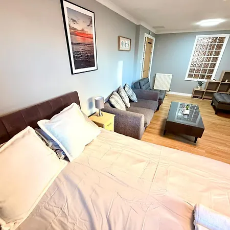 Pilrig - Fast Wifi And Parking Available 아파트 에든버러