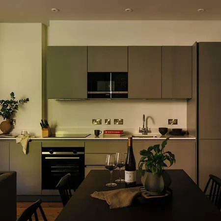 33 Castle Terrace 아파트호텔