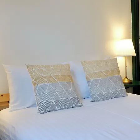 4 Friends House Konukevi