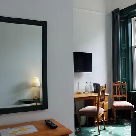 4 Friends House Edinburgh