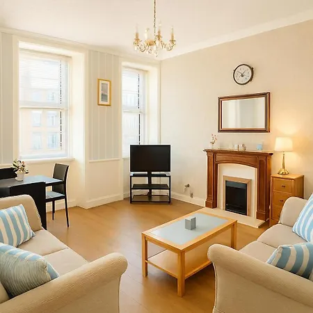 Hymarket 2bed Modern Lejlighed *