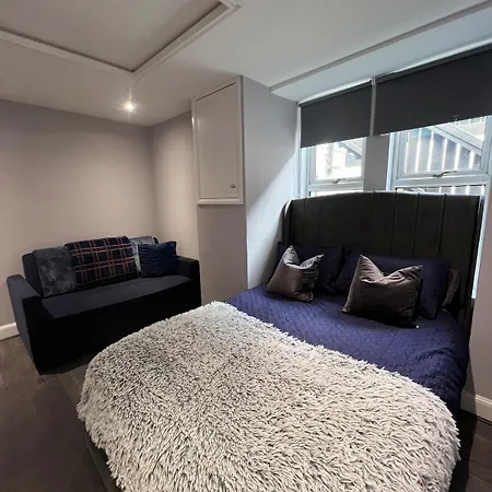 3 Bedroom Appartement *