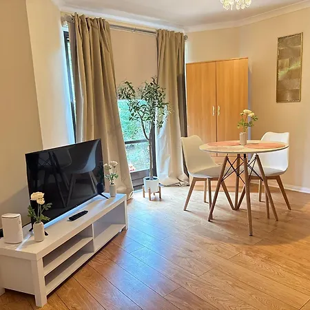 아파트 Spacious 1br Flat By Centre 에든버러