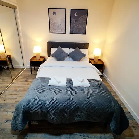 Free Parking Urban 2br