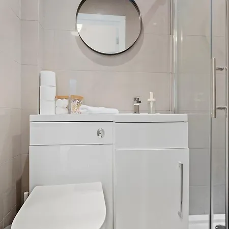 Stylish 1 Bed Centre Apartment Edinburgh