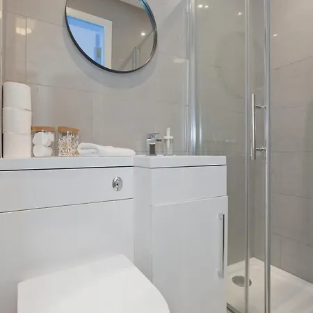 Stylish 1 Bed Centre * Edinburgh