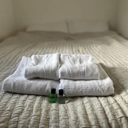 Light & Stylish Loft In Heart Of The Old Town * Edinburgh