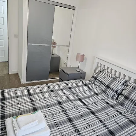 Stylish 2-bed Flat With Open-plan Living Parking 아파트 에든버러