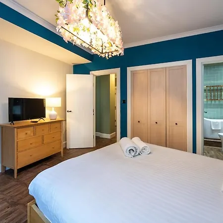 Luxury Flat With Ensuite Edynburg