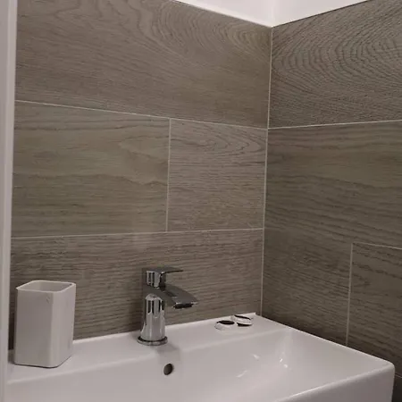 Elegant 3br At Haymarket * אדינבורו