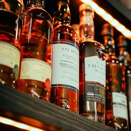 The Glasshouse, Autograph Collection