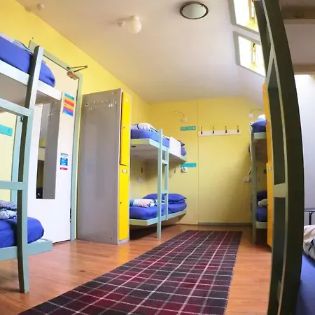 אכסניה High Street - Over 18s Only, Backpackers Atmosphere (adults Only) אדינבורו