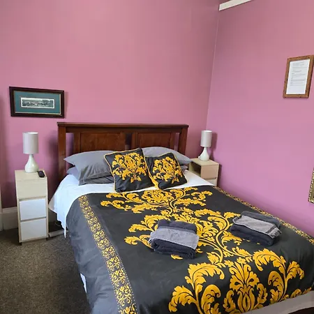 The Braveheart House * 에든버러