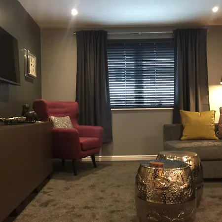Luxury Boutique Flat, Sleeps 4 Wfree Parking アパート