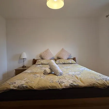 Centre Flat