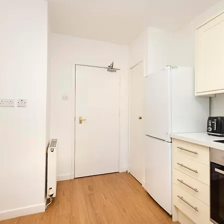 2-bedroom Old Town On Royal Mile *