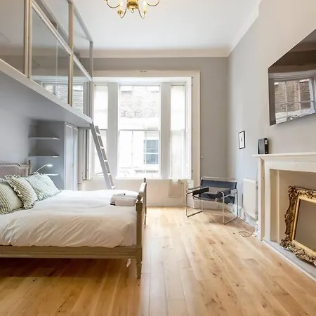 Frederick Street - Stylish In The Heart Of New Town! Daire