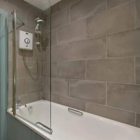 Frederick Street - Stylish In The Heart Of New Town! *