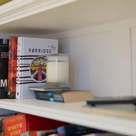 Frederick Street - Stylish In The Heart Of New Town! Daire