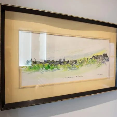 Upper Bow - Luxurious, Modern 1br Near Castle *