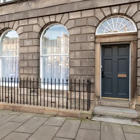 Luxury Georgian Retreat By Sovo Edinburgh