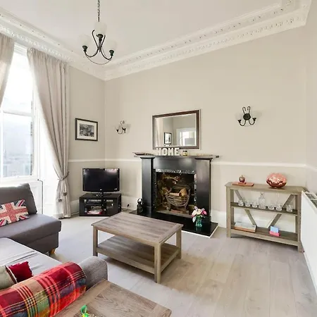 George Iv Bridge - Superbly Located 3 Bedroom! Apartman Edinburgh