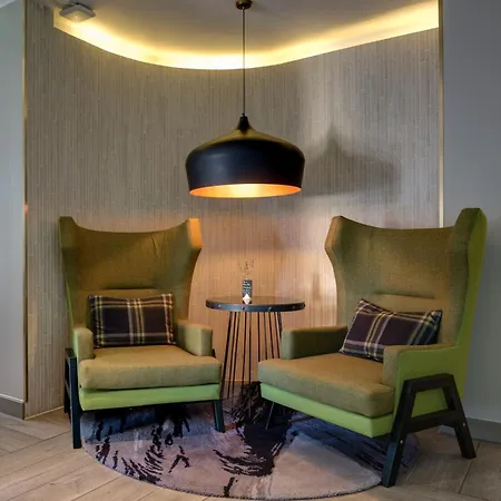 Hub Centre - Royal Mile 3*