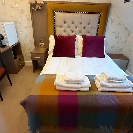 Kingston 3* Edinburgh