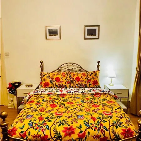 Homestay Charming With Private Bathroom In Centre *