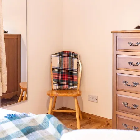 Bright, Spacious House *