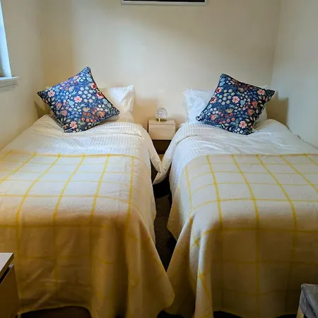 Center Gem-4bd House! *