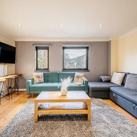 Bottom Of Royal Mile 7 Beds Sleeps 12 3 Bthrooms Apartmán *