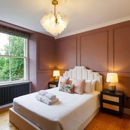 Cosy Stylish Flat - Pass The Keys * Эдинбург