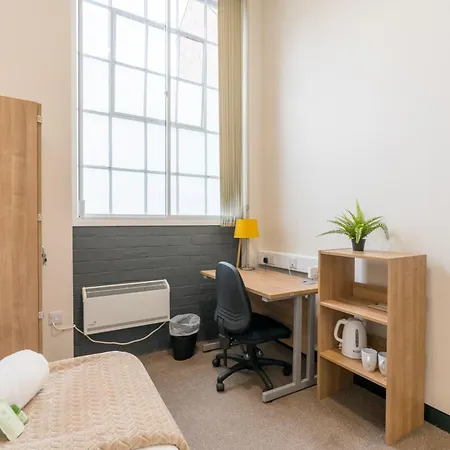 Joivy Meadows Park En-suite 아파트 *