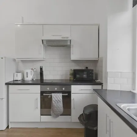 Prime Centre 2br אדינבורו