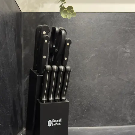 Modern & Cozy In Leith Walk *