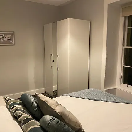 Royal Mile With Stunning Views אדינבורו