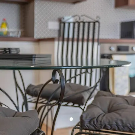 Stylish 1br Urban Stay, Centre