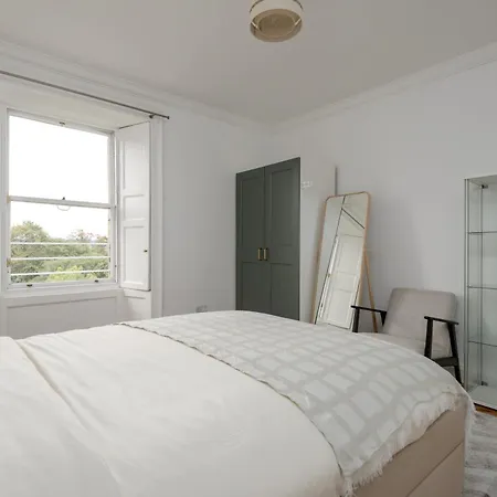Elegant 2-bedroom In New Town Near Princes Street 公寓