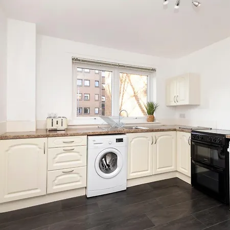 Morningside 2-bedroom - Ground Floor *