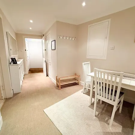 Blantyre Cosy Hideaway דירה