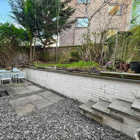 The Garden Flat Apartamento