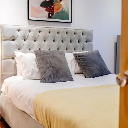 Albions Corner 5 Guests 5 Beds Free Parking *