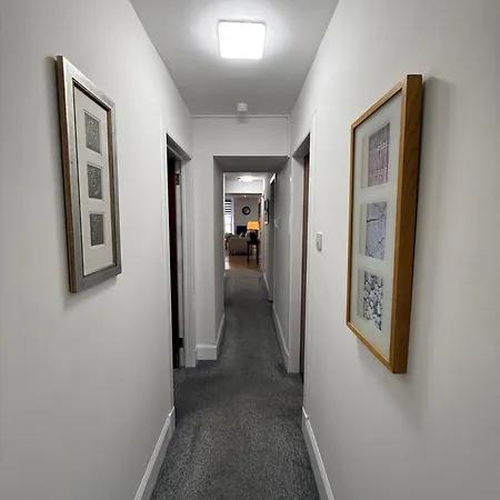 Апартаменты 4 Royal Mile Flat Near Castle Эдинбург